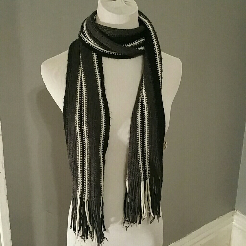 Cute striped scarf